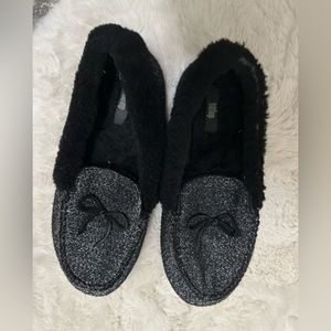 Fitflop size 8 black metallic slippers